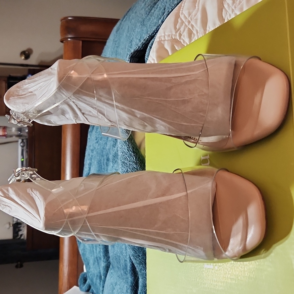Womens shoes